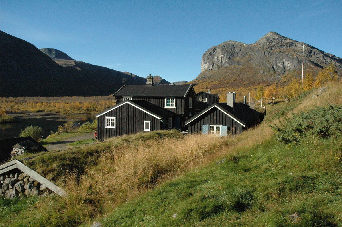 Hiking Jotunheimen Mountains to The Fjords(11)