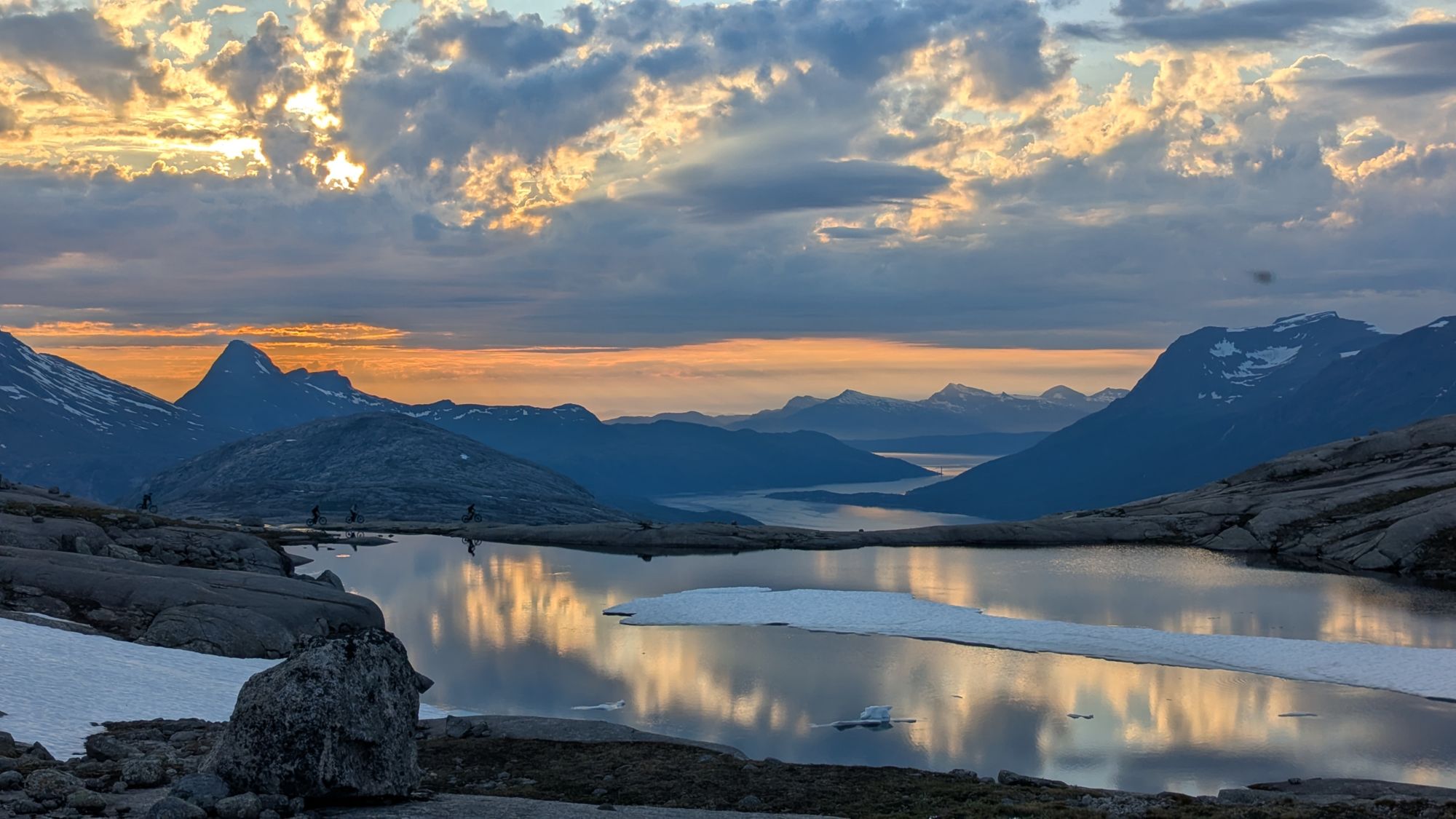 PXL_20250724_194705649