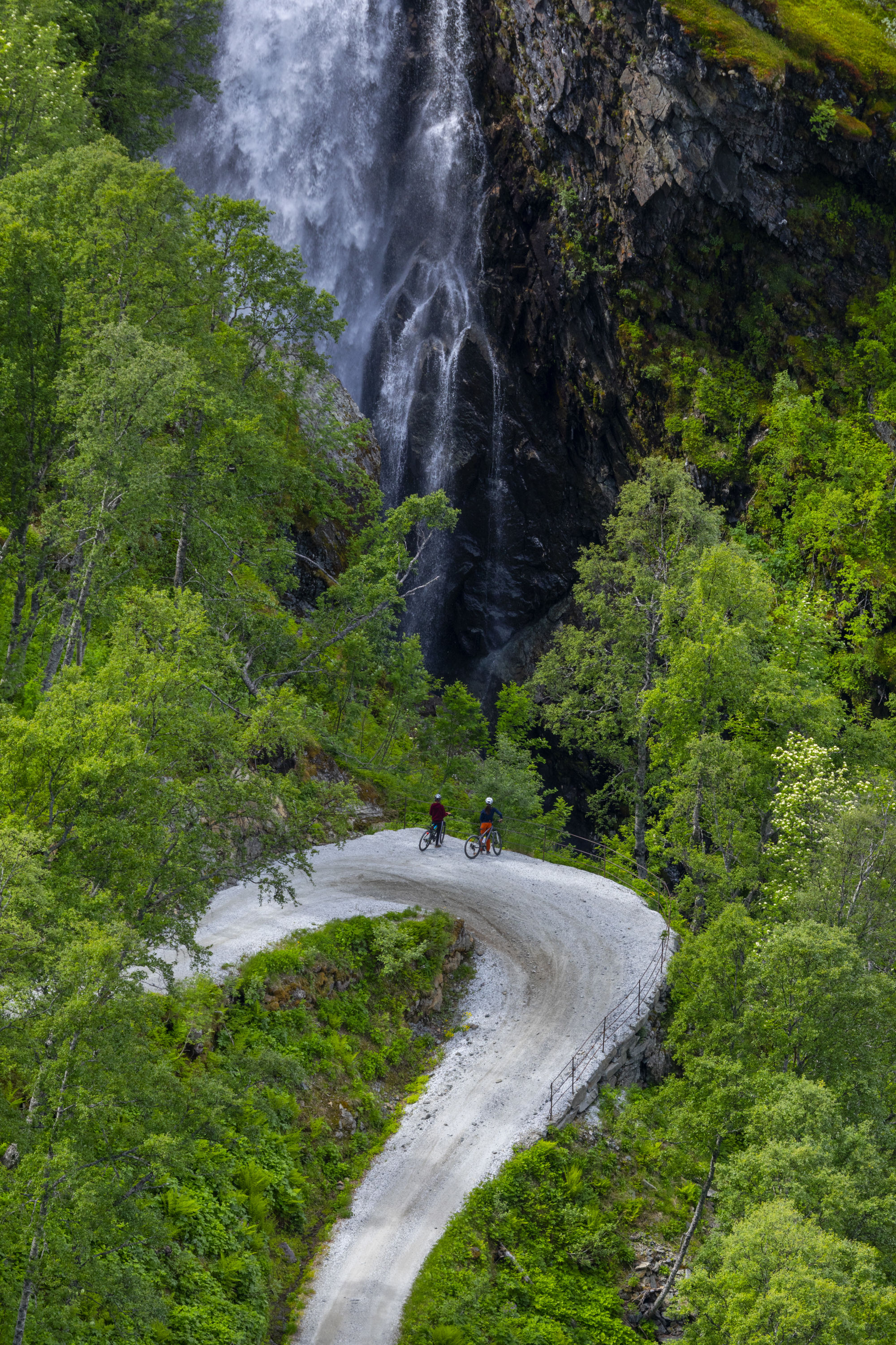 Biking in Vatnahalsen - Rallarvegen - Flåmsdalen_Vidar Moløkken - Visit Norway