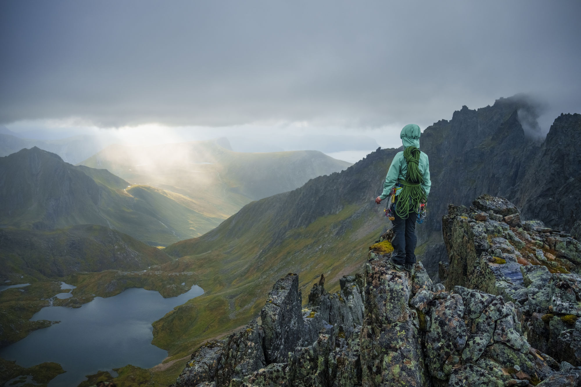 MInna Skjelvik 1838-24 falketind Gore-Tex Jacket