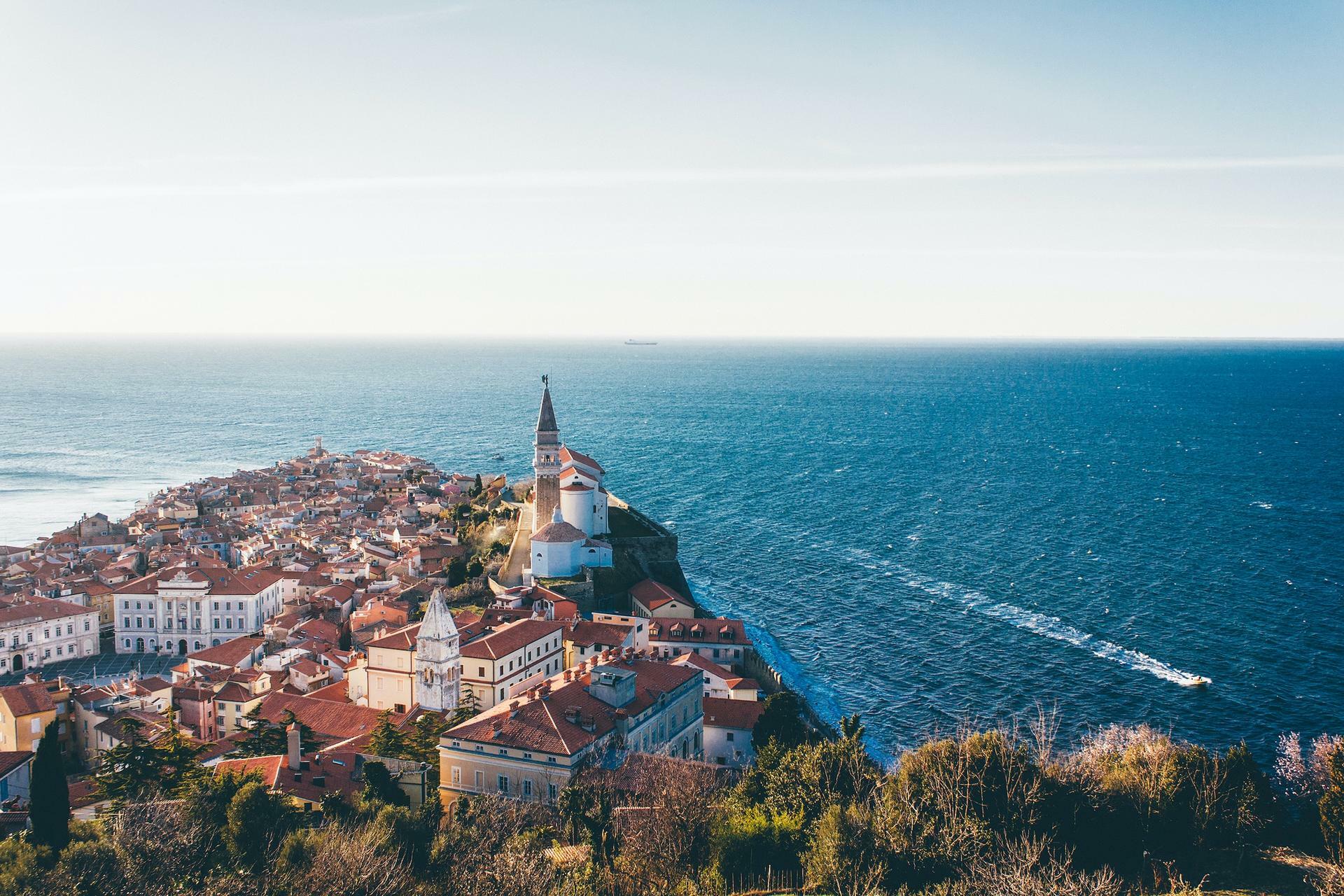 Slovenia-2023@MikitaKarasiou-unsplash